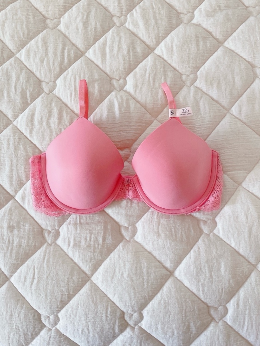 𝜗𝜚victoria’s secret smooth & lace lightly lined perfect coverage bra𝜗𝜚